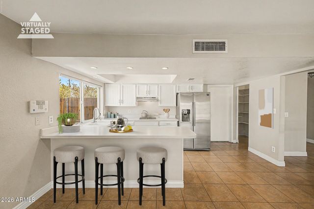 3410 W JUNIPER Avenue, Phoenix, AZ 85053