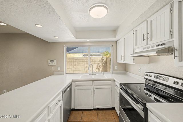 3410 W JUNIPER Avenue, Phoenix, AZ 85053