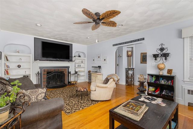 1170 Atwood Avenue, Johnston, RI 02919