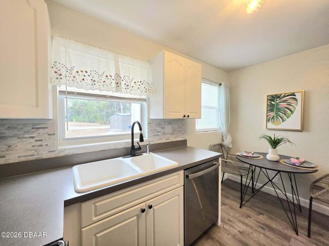 94 Rogers Park Drive, Ormond Beach, FL 32174