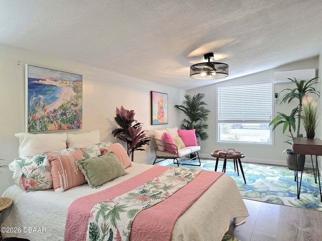 94 Rogers Park Drive, Ormond Beach, FL 32174