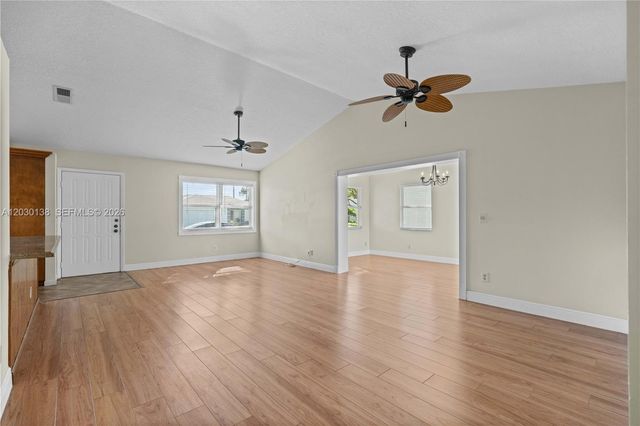 132 Wandering Trl, Jupiter, FL 33458