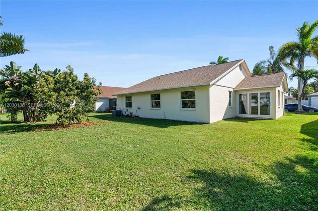 132 Wandering Trl, Jupiter, FL 33458