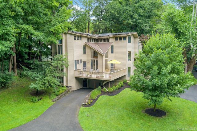 21 Hawkes Avenue, Ossining, NY 10562