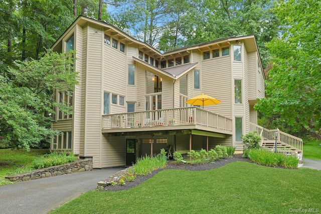 21 Hawkes Avenue, Ossining, NY 10562