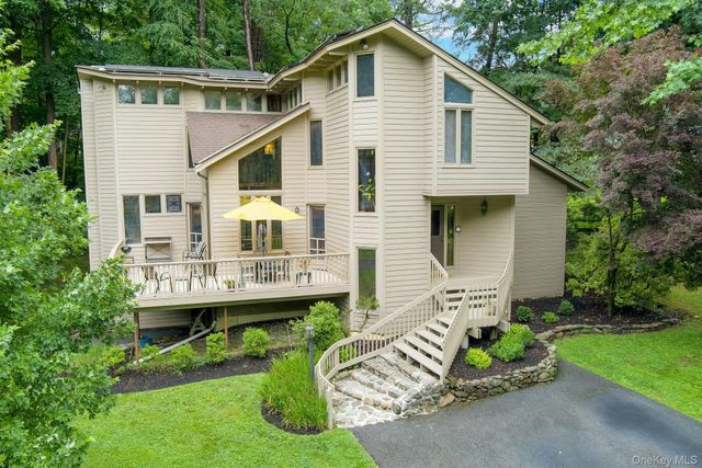 21 Hawkes Avenue, Ossining, NY 10562