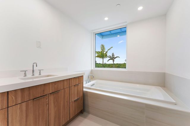 1 S Coastal Way 201, Jupiter, FL 33477