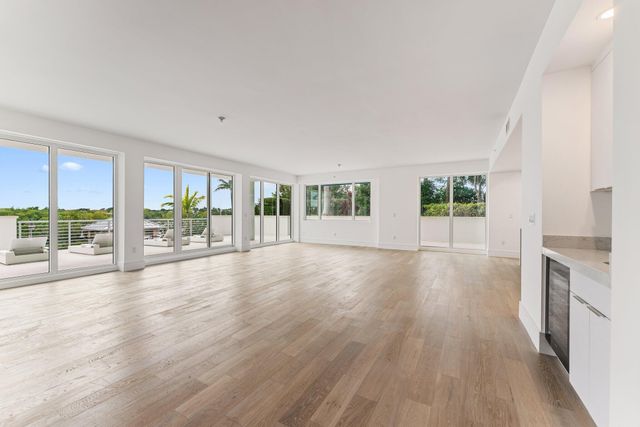 1 S Coastal Way 201, Jupiter, FL 33477