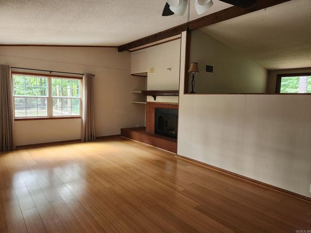 106 Oak Park, Fairfield Bay, AR 72088