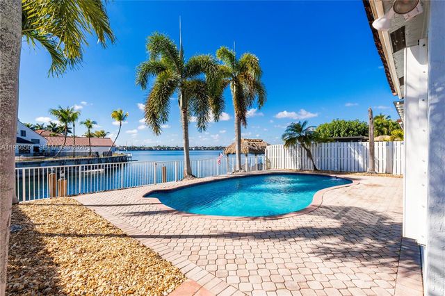 13348 SW 144th Ter, Miami, FL 33186