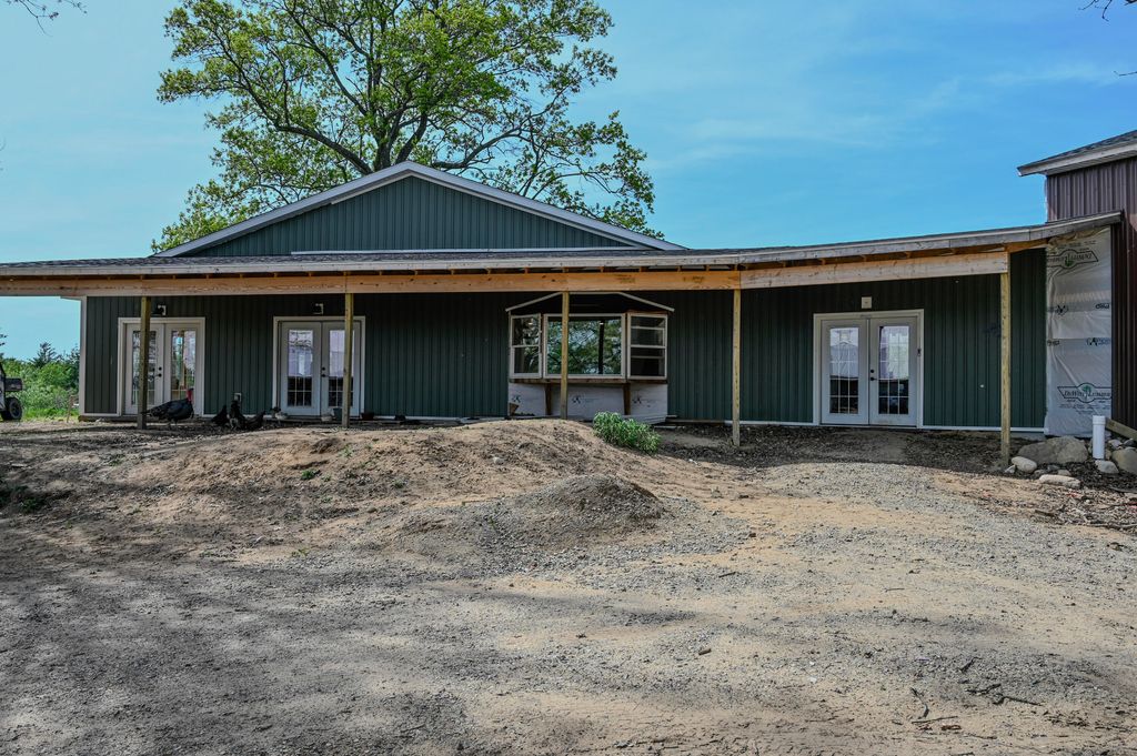 8492 Gibson Avenue, Garfield Twp, MI 48632