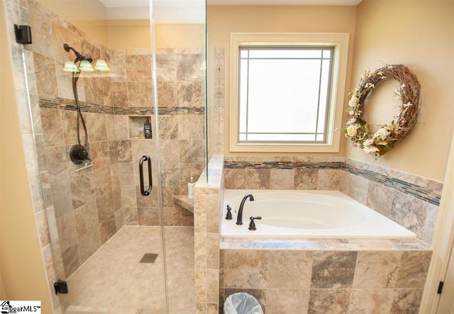 512 Wicked Stick Court, Inman, SC 29349