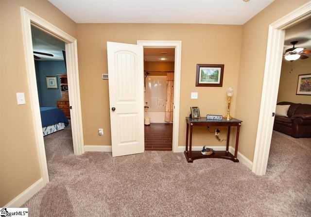 512 Wicked Stick Court, Inman, SC 29349