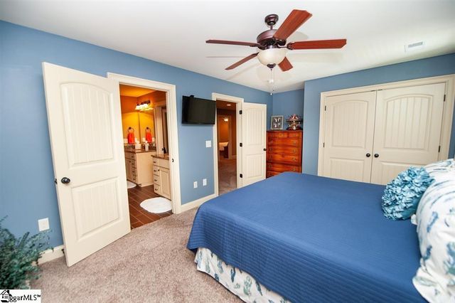 512 Wicked Stick Court, Inman, SC 29349