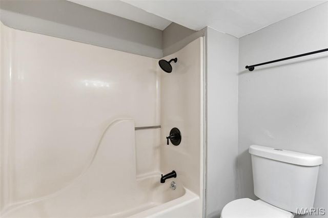 4429 Papal Drive, Florissant, MO 63033