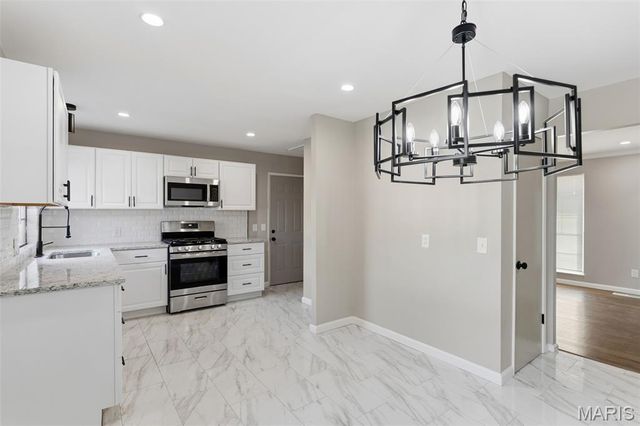 4429 Papal Drive, Florissant, MO 63033