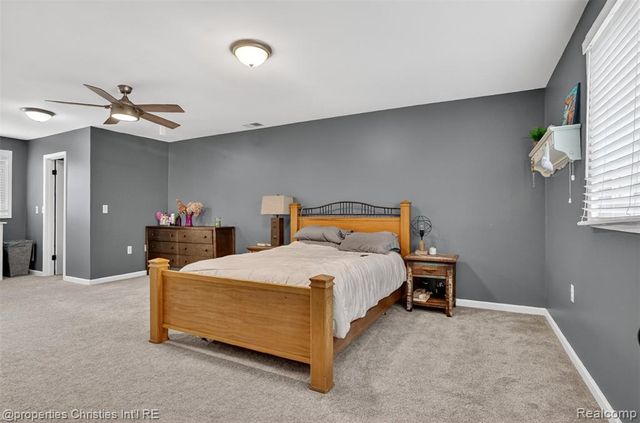 10219 Lakeside Drive, White Lake, MI 48386