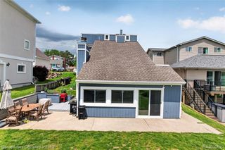 10219 Lakeside Drive, White Lake, MI 48386