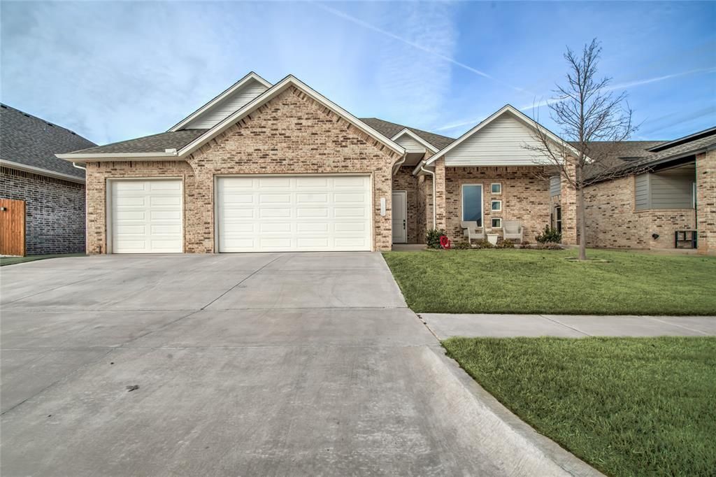 15917 Capri Lane, Edmond, OK 73013