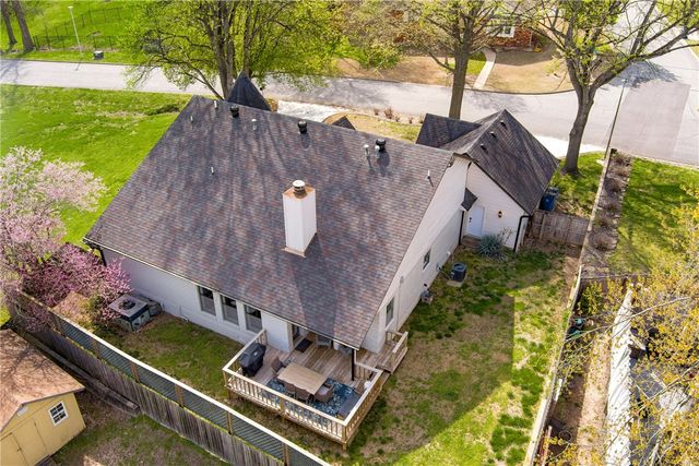 1300 Quail Run Circle, Bentonville, AR 72712
