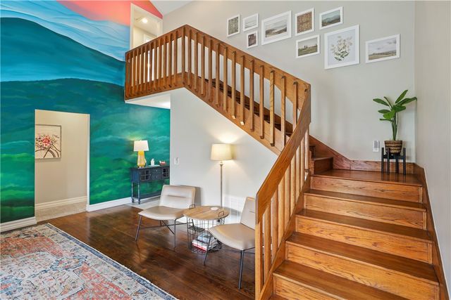 1300 Quail Run Circle, Bentonville, AR 72712