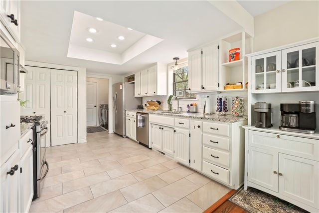 1300 Quail Run Circle, Bentonville, AR 72712