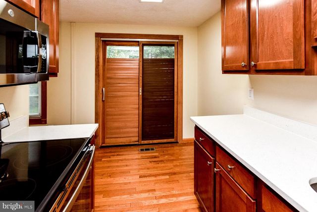 6584 MADRIGAL TER, Columbia, MD 21045