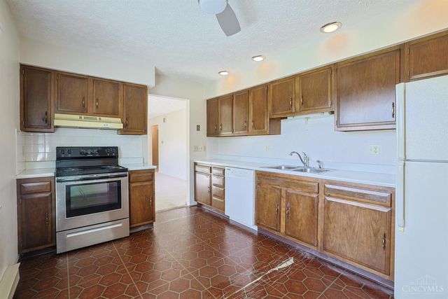 3692 Crestview Avenue, Clearcreek Twp., OH 45036