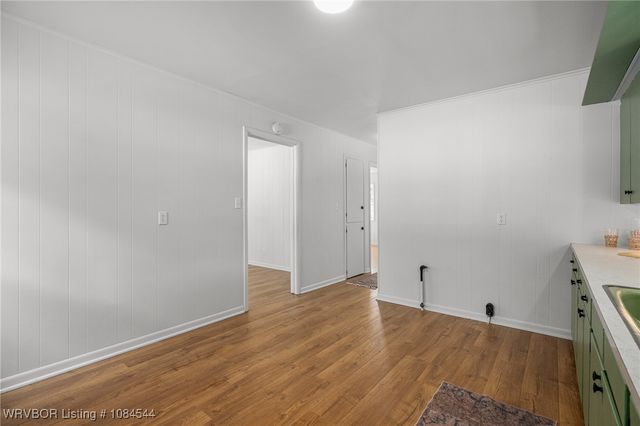 206 N Vine Street, Paris, AR 72855