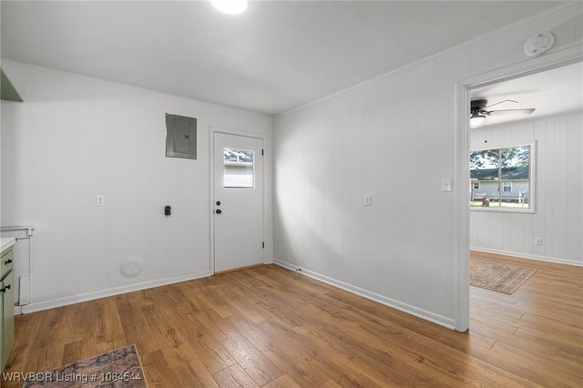 206 N Vine Street, Paris, AR 72855