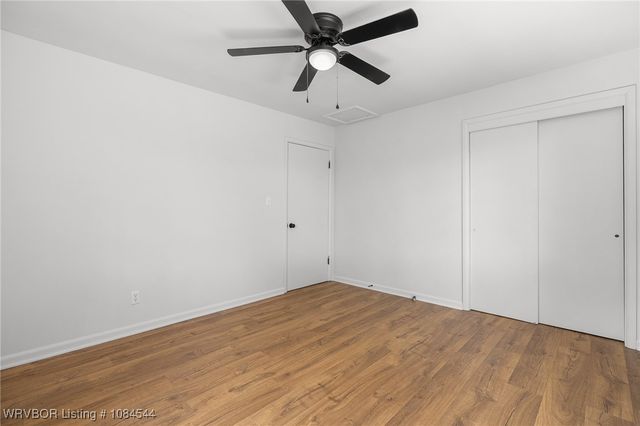 206 N Vine Street, Paris, AR 72855