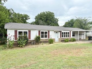 408 E Hickory Avenue, Fort Gibson, OK 74434