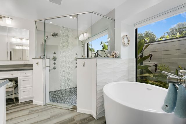11 Alnwick Road, Palm Beach Gardens, FL 33418