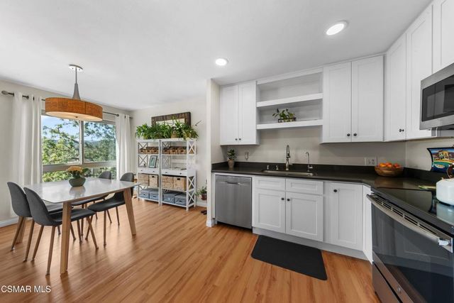 348 Chestnut Hill Court 23, Thousand Oaks, CA 91360