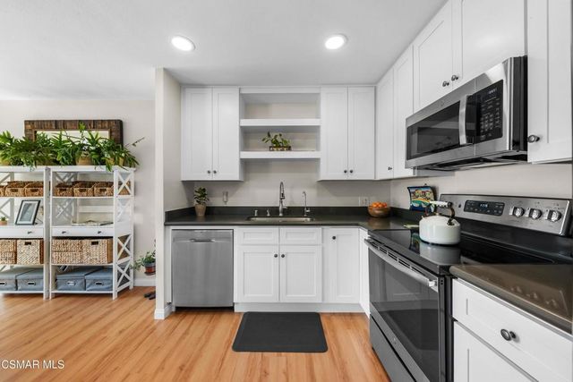 348 Chestnut Hill Court 23, Thousand Oaks, CA 91360