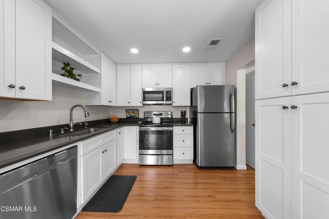 348 Chestnut Hill Court 23, Thousand Oaks, CA 91360