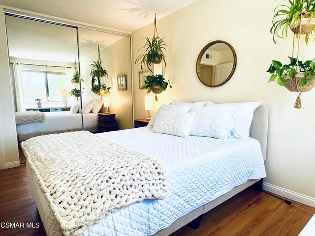 348 Chestnut Hill Court 23, Thousand Oaks, CA 91360
