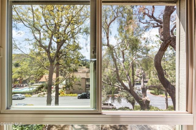 348 Chestnut Hill Court 23, Thousand Oaks, CA 91360