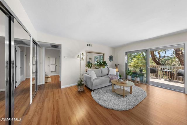 348 Chestnut Hill Court 23, Thousand Oaks, CA 91360