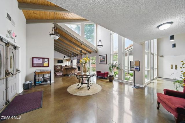 348 Chestnut Hill Court 23, Thousand Oaks, CA 91360