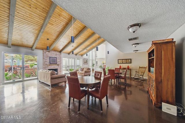 348 Chestnut Hill Court 23, Thousand Oaks, CA 91360