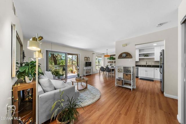 348 Chestnut Hill Court 23, Thousand Oaks, CA 91360