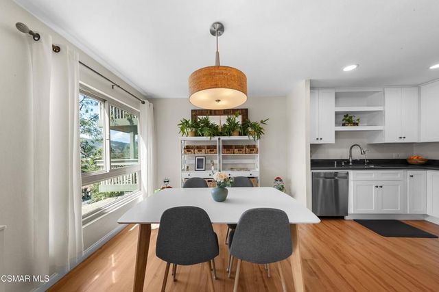 348 Chestnut Hill Court 23, Thousand Oaks, CA 91360