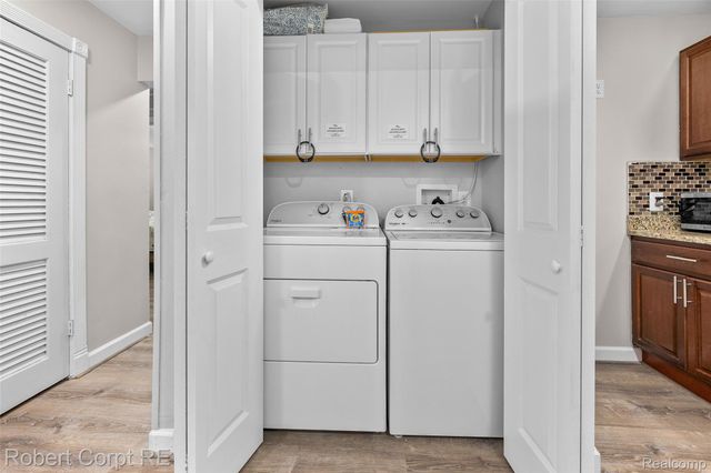 4772 Harding Street, Dearborn Heights, MI 48125