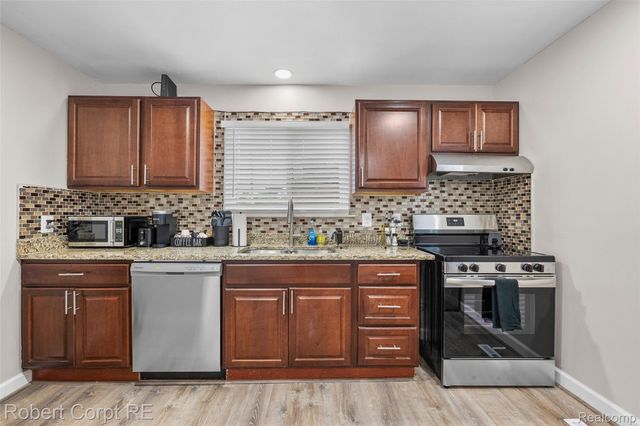 4772 Harding Street, Dearborn Heights, MI 48125