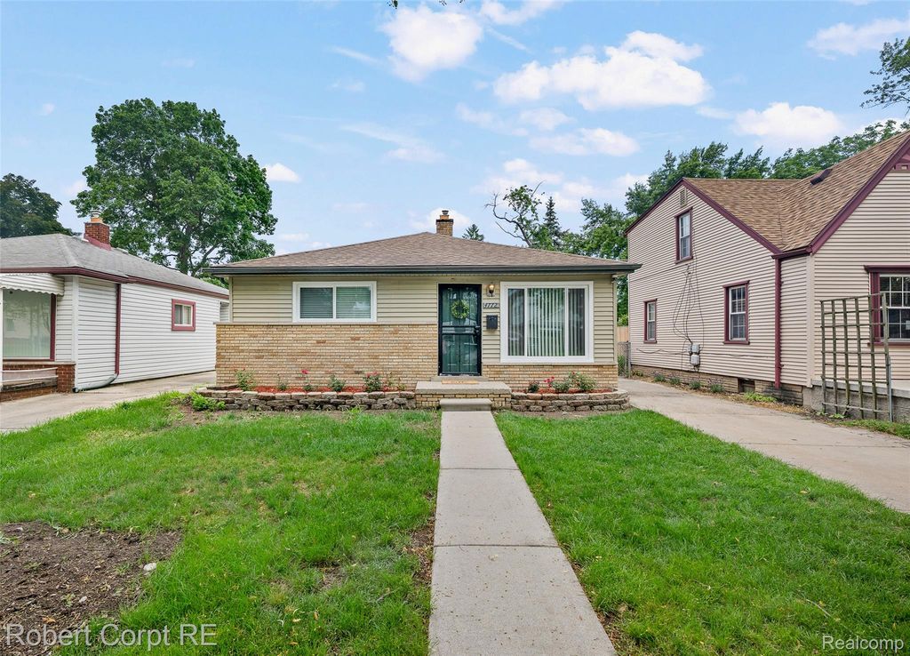 4772 Harding Street, Dearborn Heights, MI 48125