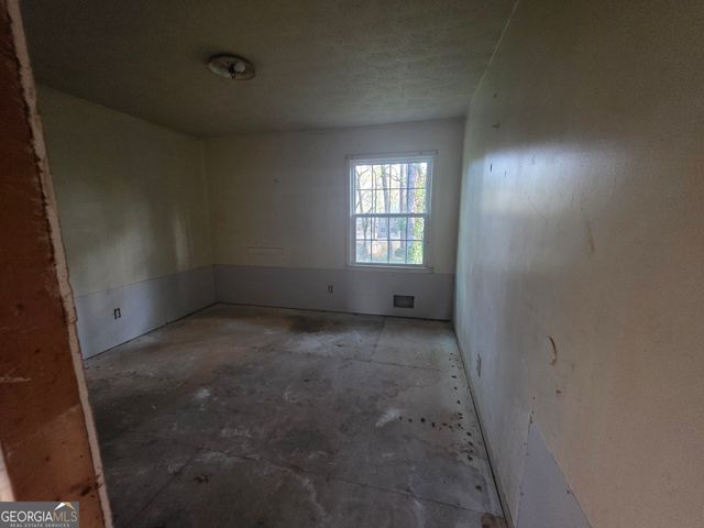 5382 Rockbridge Road, Stone Mountain, GA 30088