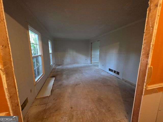 5382 Rockbridge Road, Stone Mountain, GA 30088