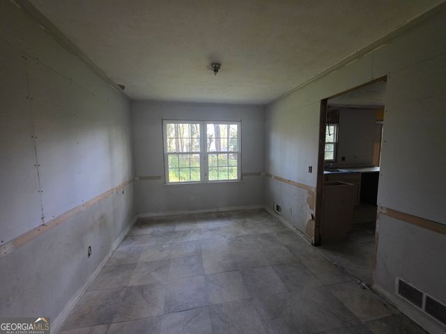 5382 Rockbridge Road, Stone Mountain, GA 30088