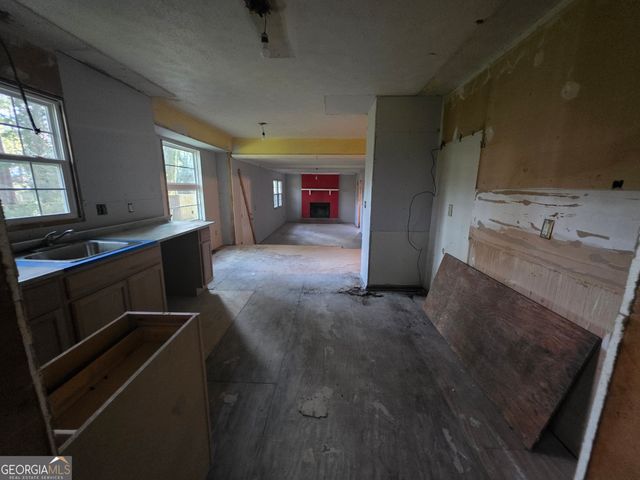 5382 Rockbridge Road, Stone Mountain, GA 30088